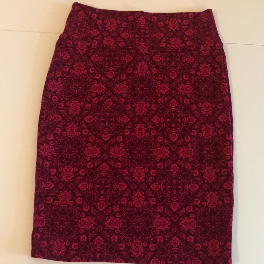 EUC Lularoe Cassie medium